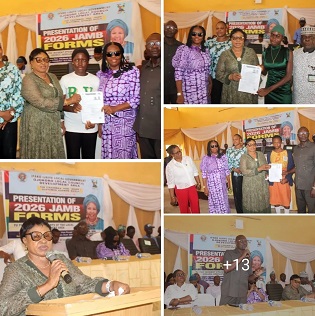 HON. ROSIJI EMPOWERS DESERVING OJOKORO STUDENTS WITH JAMB FORMS